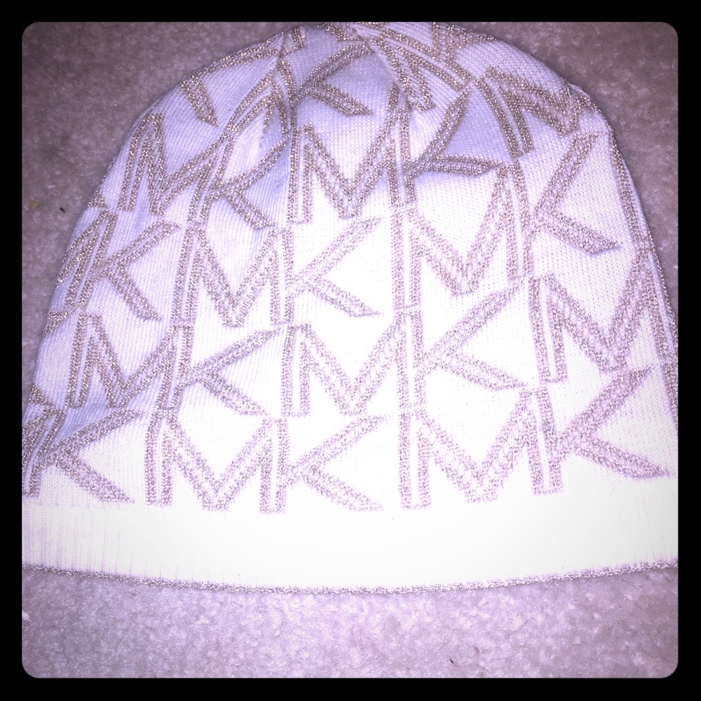 New Michael Kors knit cap